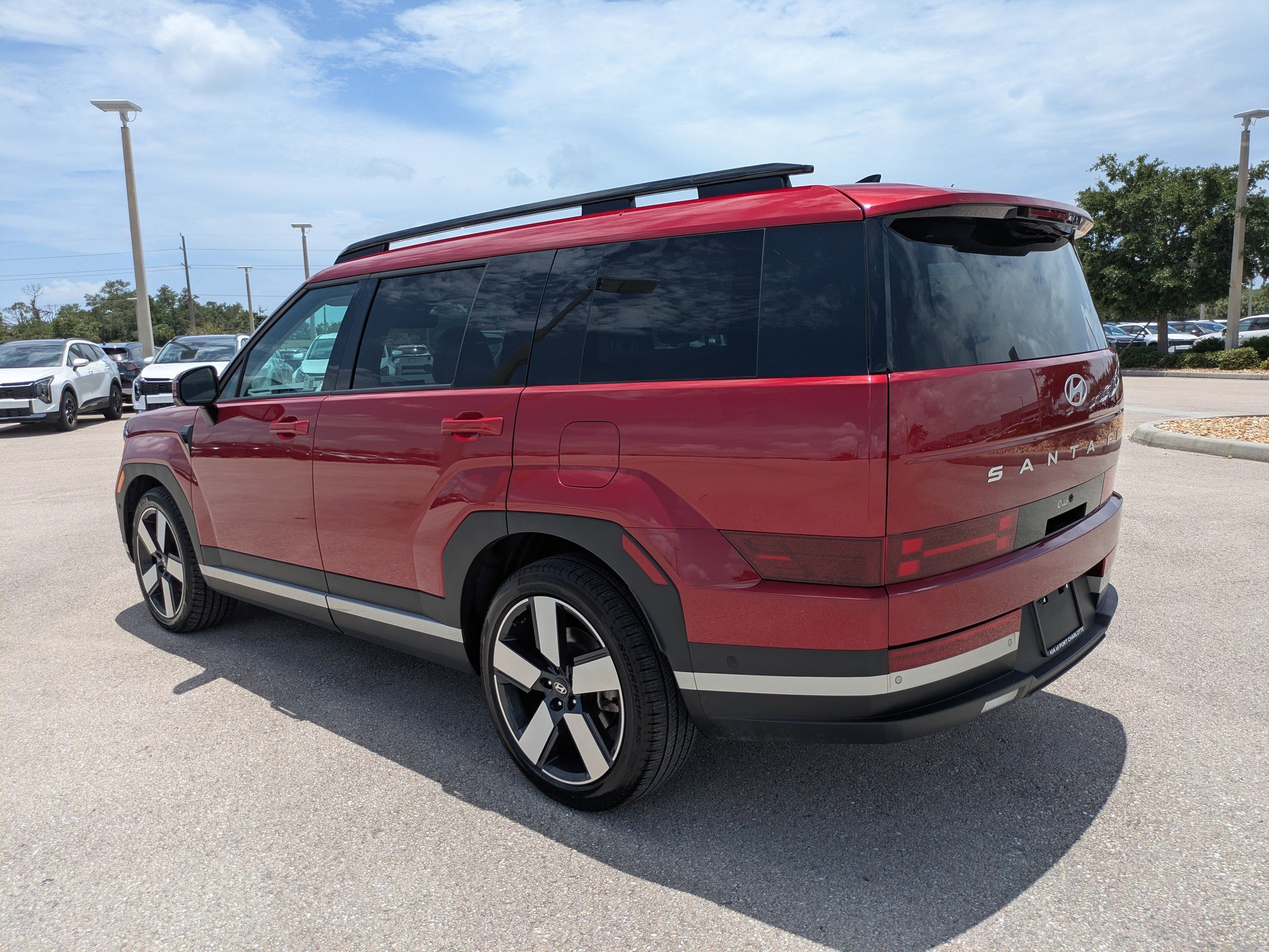 Used 2025 Ultimate Red Hyundai Limited image 6