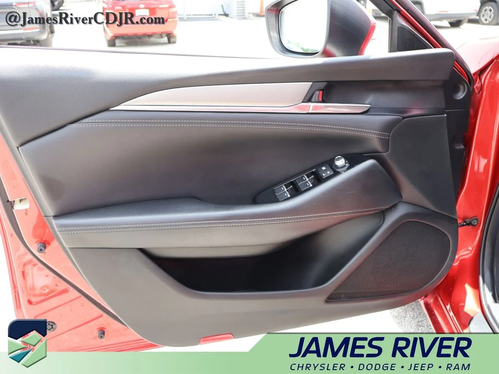 Used 2018 Red Mazda Sport image 20