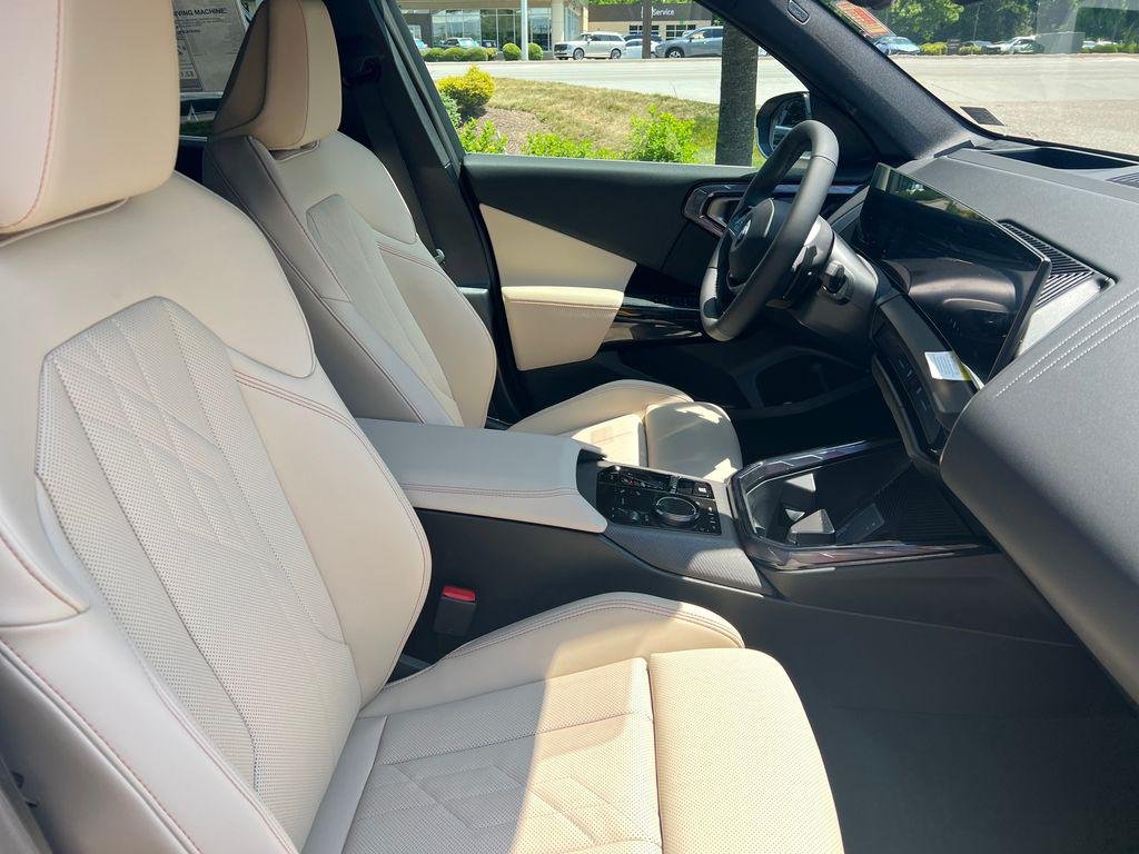New 2026 Black Sapphire Metallic BMW 30 xDrive image 29