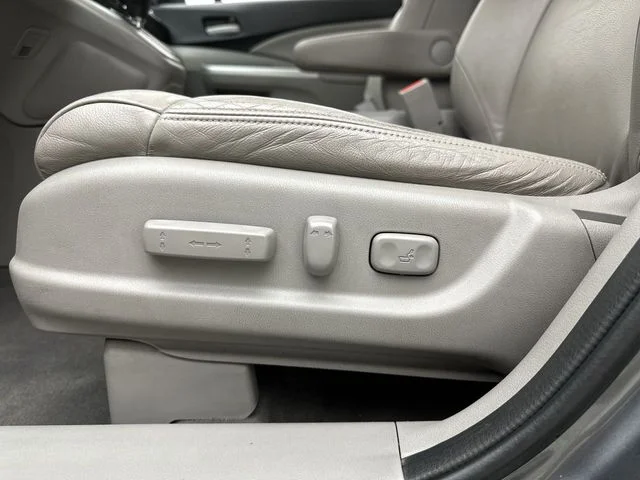 Used 2012 Gray Honda EX-L image 12