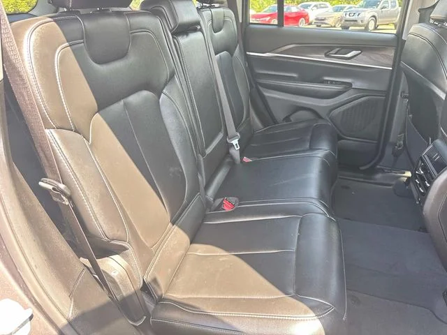 Used 2023 Gray Jeep Limited image 23