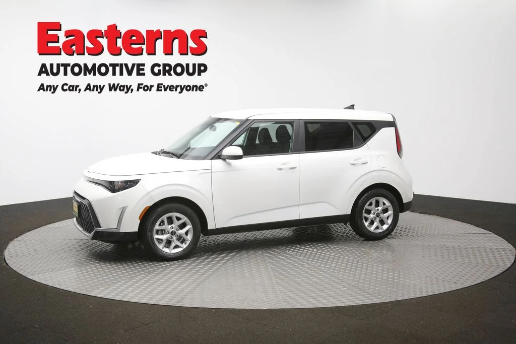 Used 2024 White Kia LX image 57