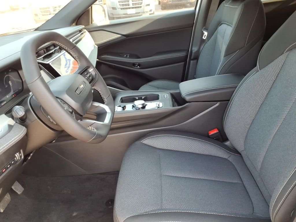 New 2026 Bright White Clear-Coat Exterior Paint Jeep Laredo image 11