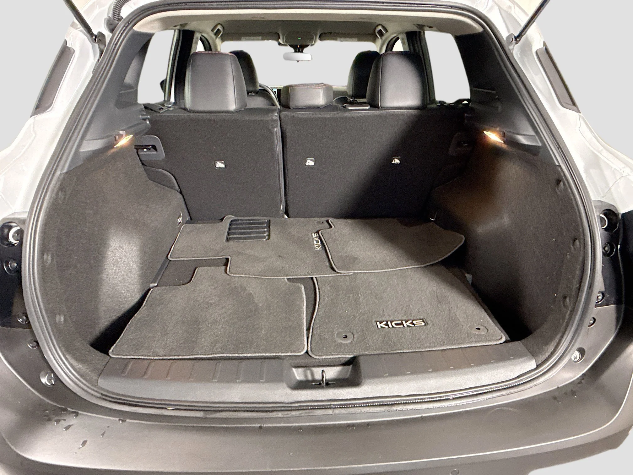 Used 2026 Aspen White Tricoat Nissan SR image 31