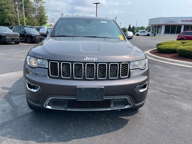 Used 2017 Granite Crystal Metallic Clearcoat Jeep Limited image 2