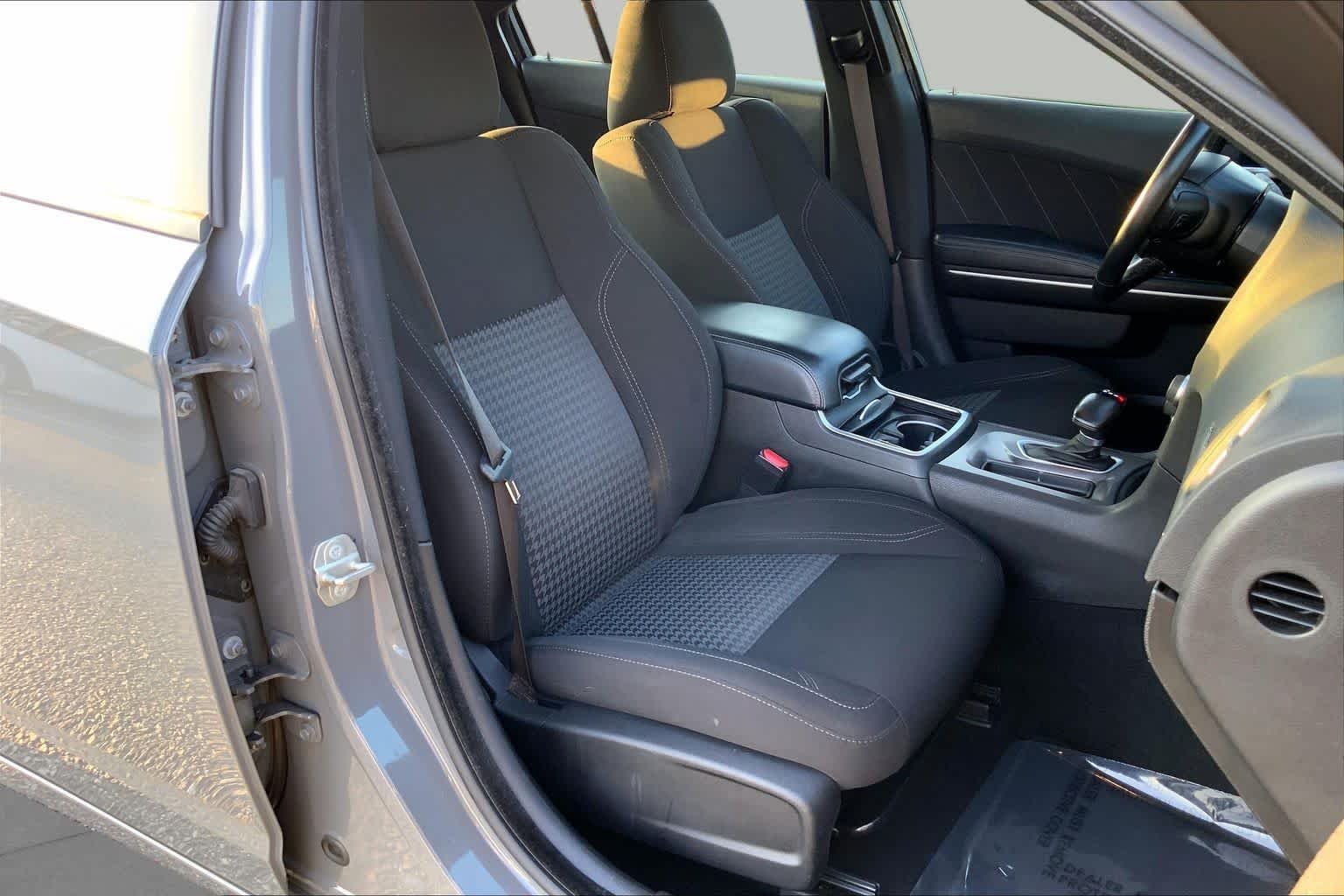 Used 2023 Destroyer Gray Clearcoat Dodge SXT image 9