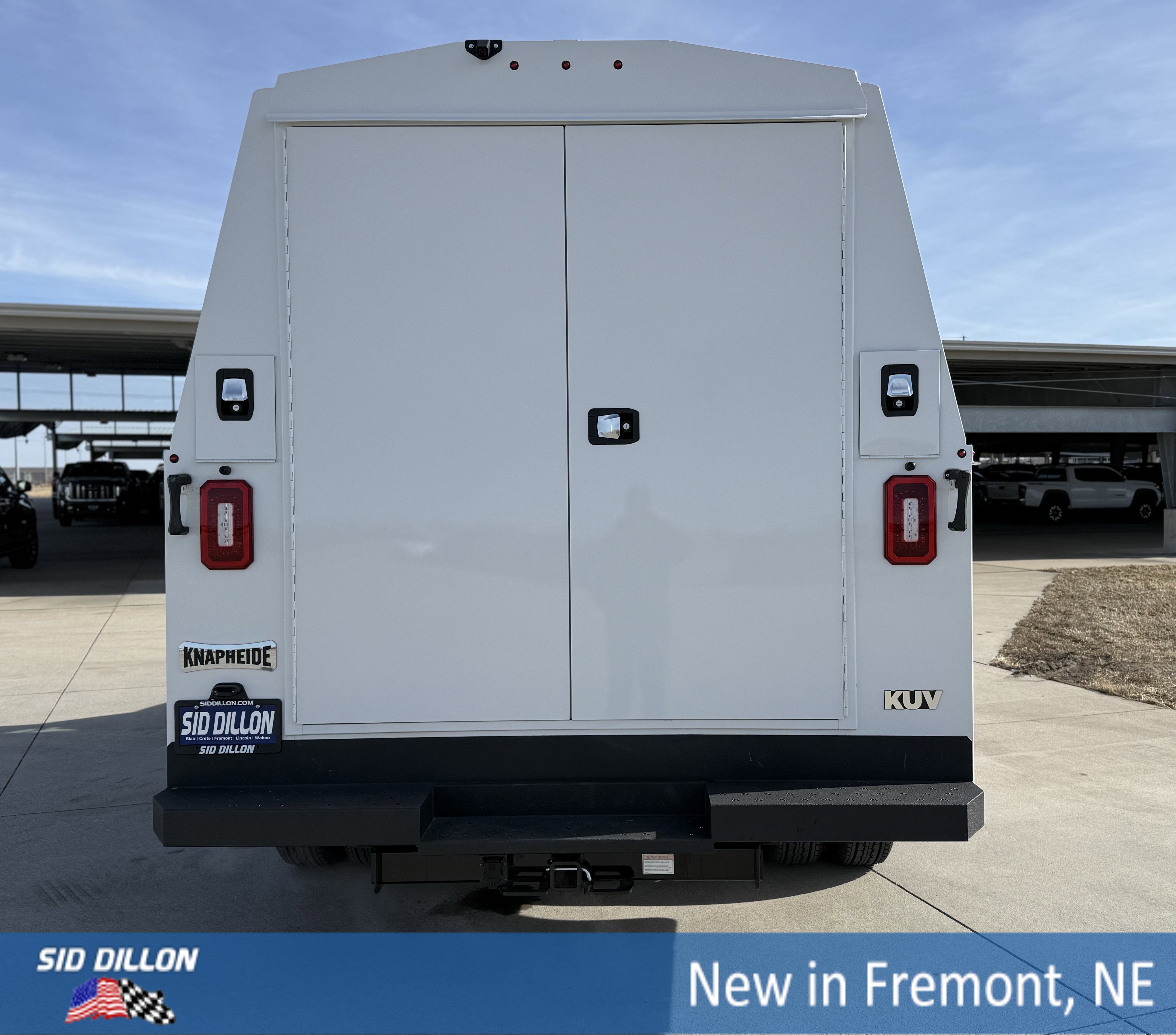 New 2025 Summit White Chevrolet Work Van image 14