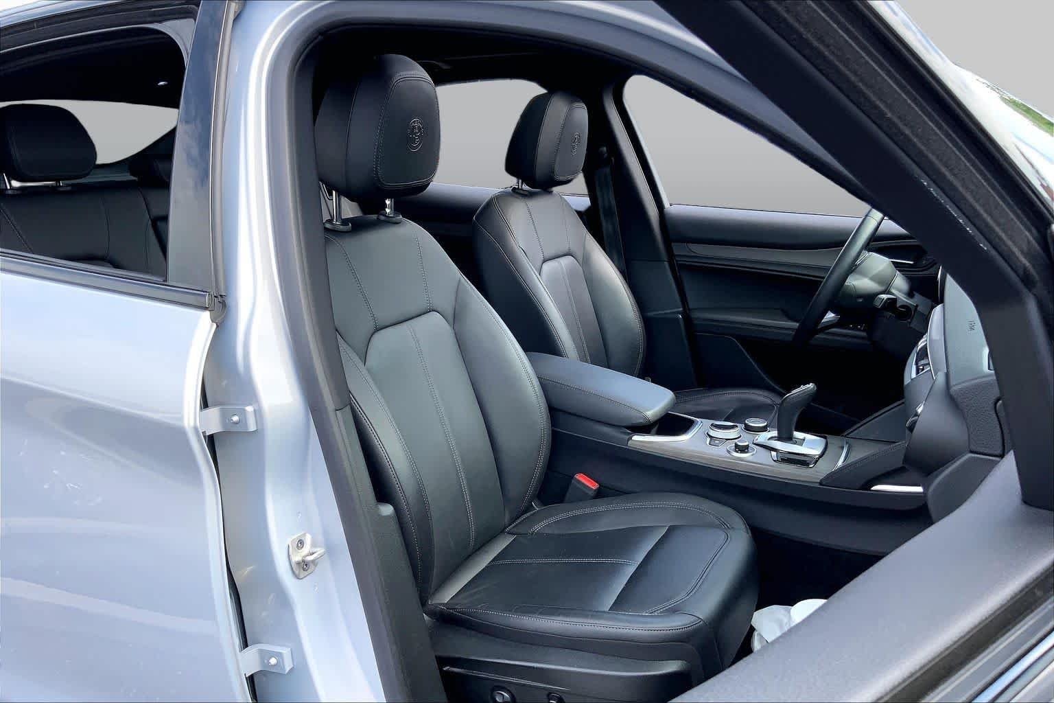 Pre-Owned 2023 Alfa Romeo Stelvio Ti