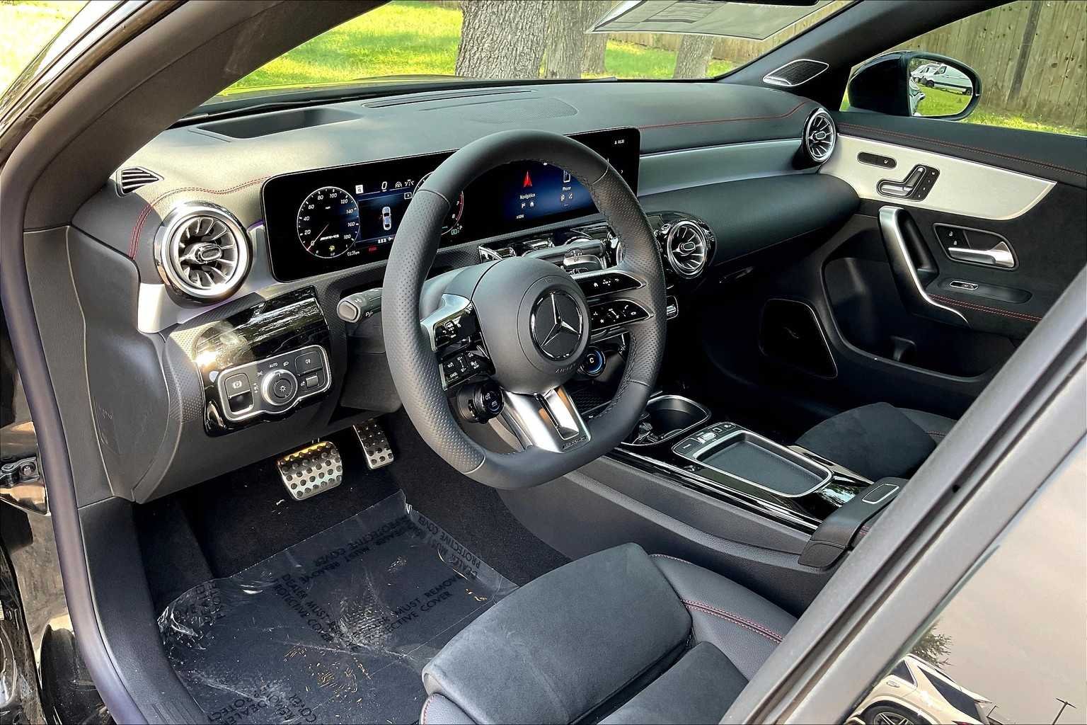 2025 Mercedes-Benz CLA AMG CLA35 - Photo 9