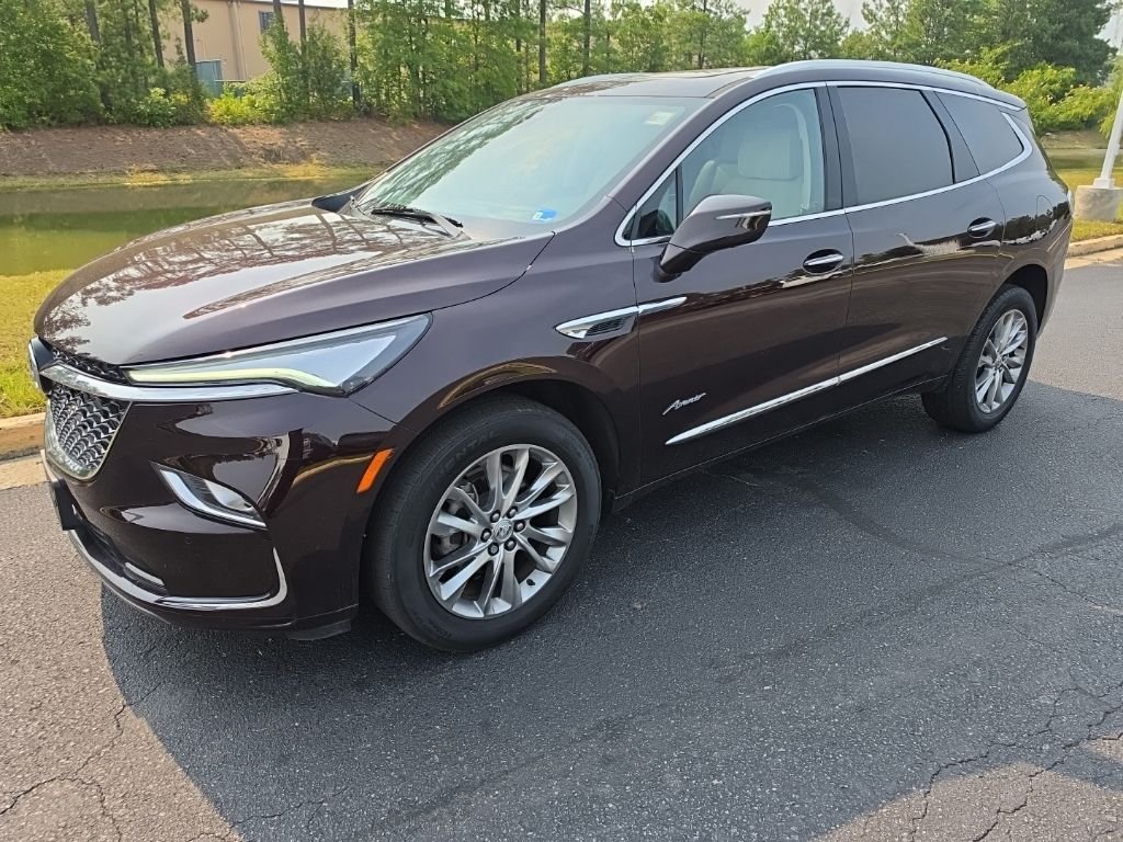 Used 2023 Red Buick Avenir image 4