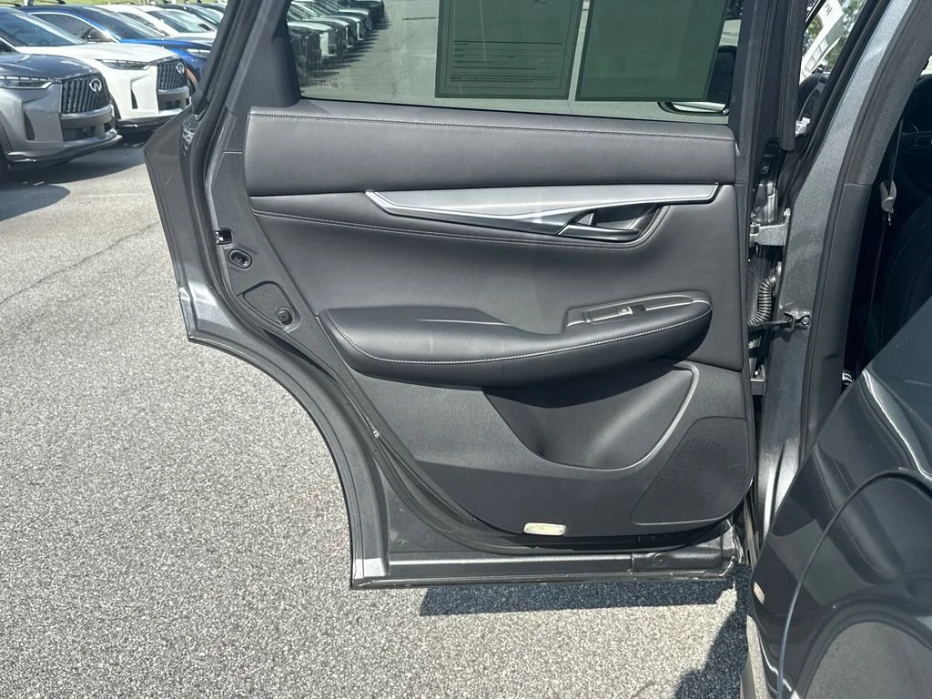 Used 2023 Gray INFINITI LUXE image 18