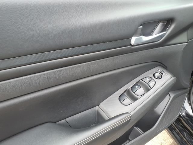 Used 2024 Black Nissan 2.5 SV image 11