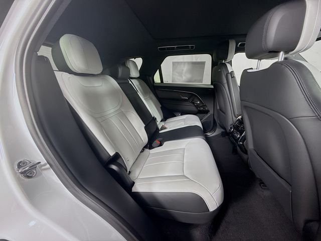 New 2026 Fuji White Land Rover Dynamic SE image 29