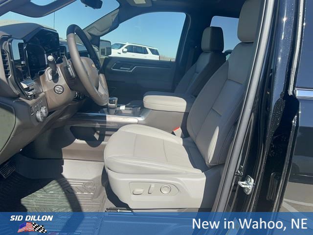 2026 Chevrolet Silverado 1500 LTZ - Photo 9
