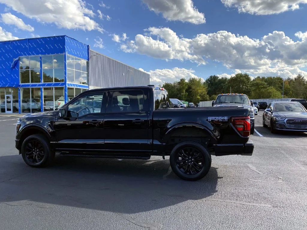 Used 2025 Black Metallic Ford Lariat image 8