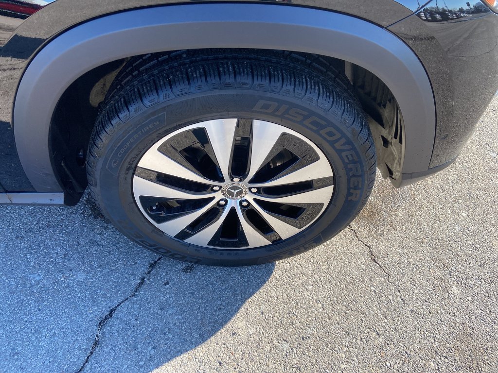 Certified Used 2026 Black Mercedes-Benz GLE 350 4MATIC® image 10