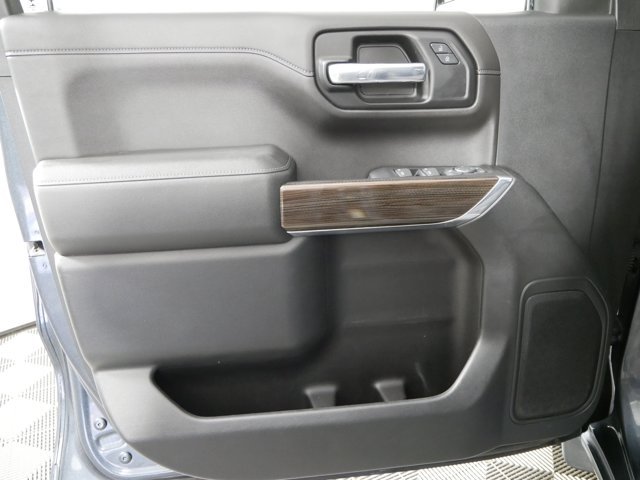 Used 2019 Shadow Gray Metallic Chevrolet Double Cab LT w/ Z71 Off-Road Pkg image 8