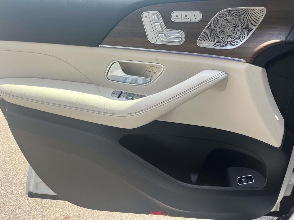 New 2026 Polar White Mercedes-Benz GLE 450 image 30