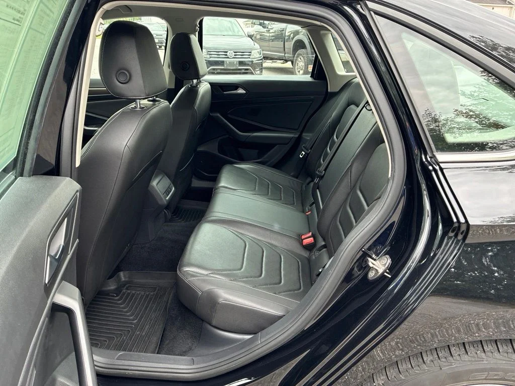 Used 2021 Black Volkswagen SEL Premium image 69