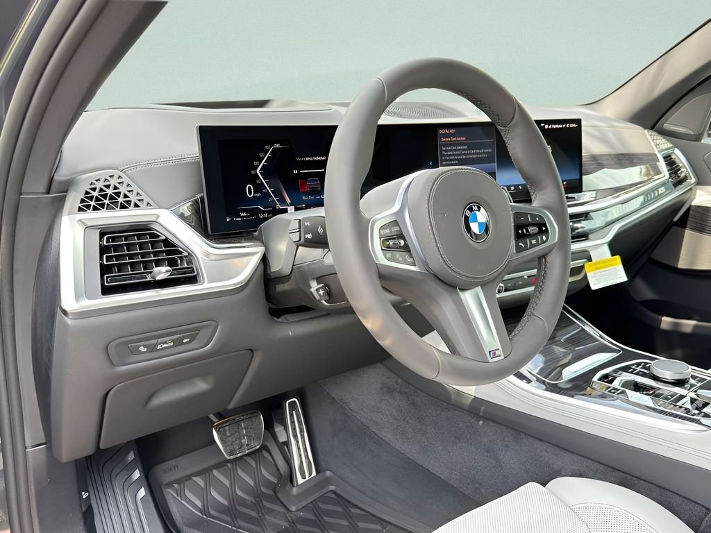 New 2026 Dravit Grey Metallic BMW xDrive40i image 7