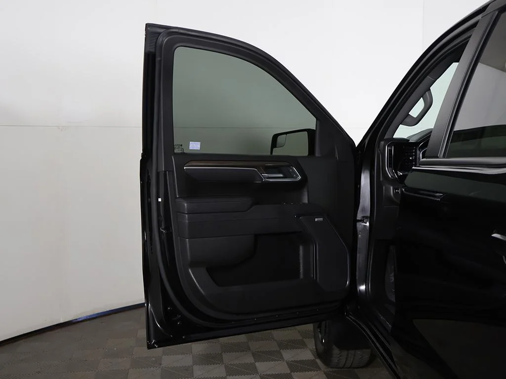 Used 2025 Black Chevrolet LT Trail Boss image 19