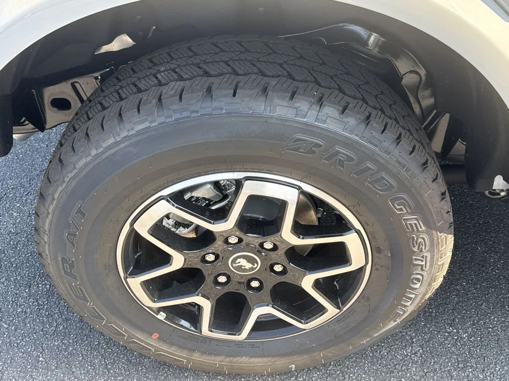 New 2026 Avalanche Gray Ford Outer Banks image 17