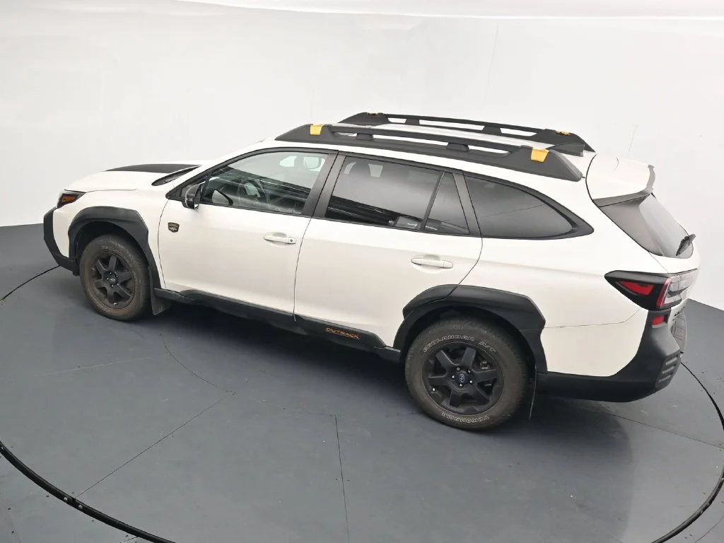 Used 2024 White Subaru Wilderness image 12
