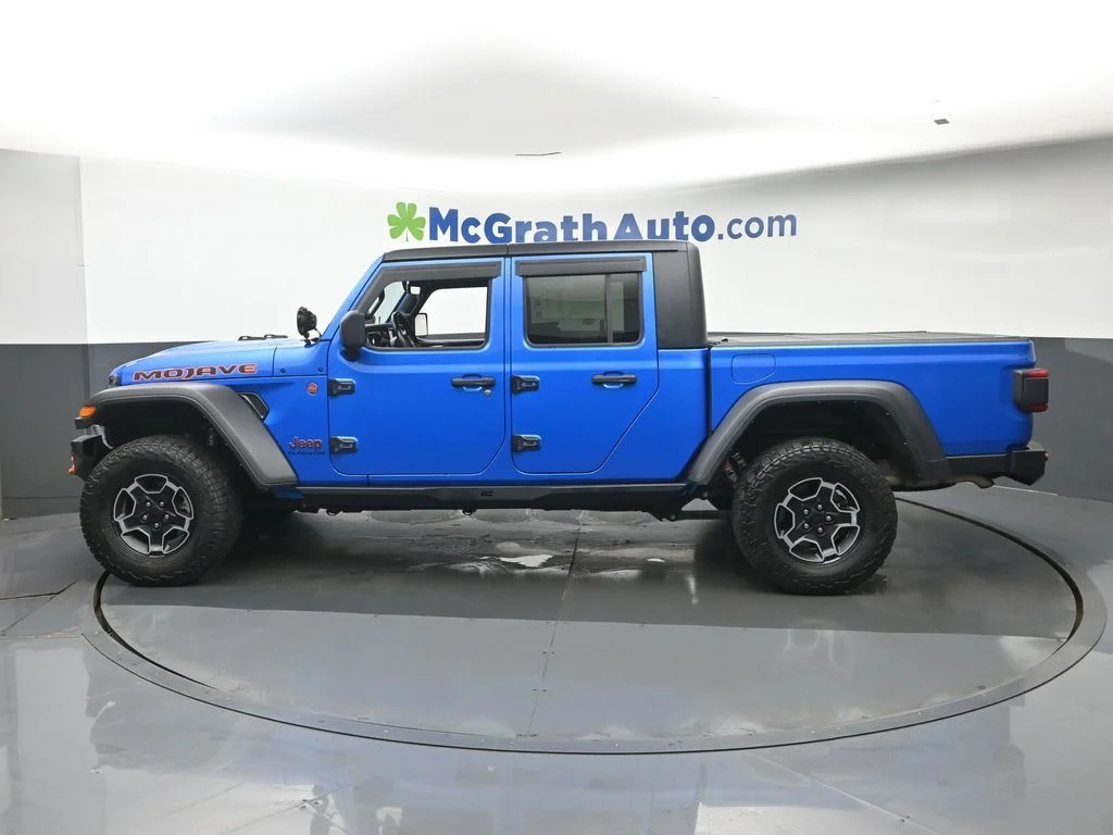Used 2022 Blue Jeep Mojave image 23