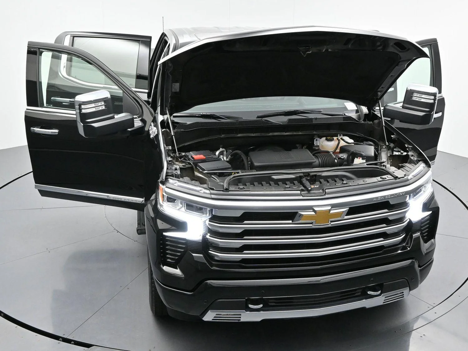 Used 2024 Black Chevrolet High Country image 43