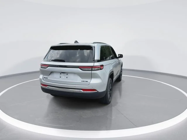 Used 2022 Silver Jeep Limited image 8