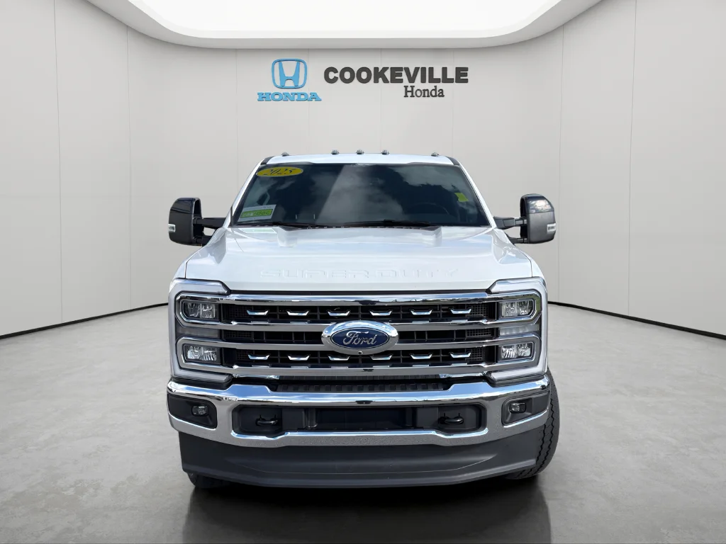 Used 2024 Star White Metallic Tri-Coat Ford Lariat image 4