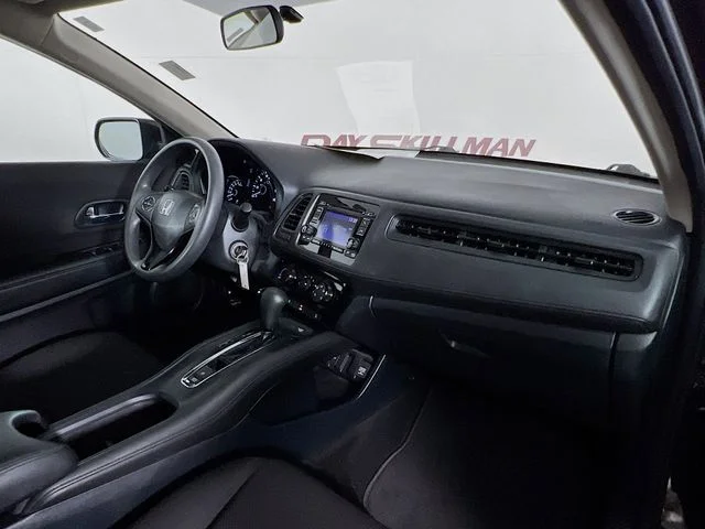 2017 Honda HR-V LX - Photo 34