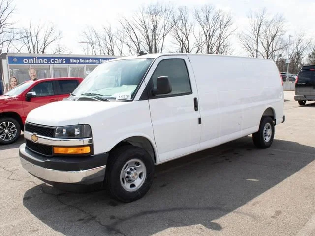 2026 Chevrolet Express 2500 Extended Work Van HD's photo