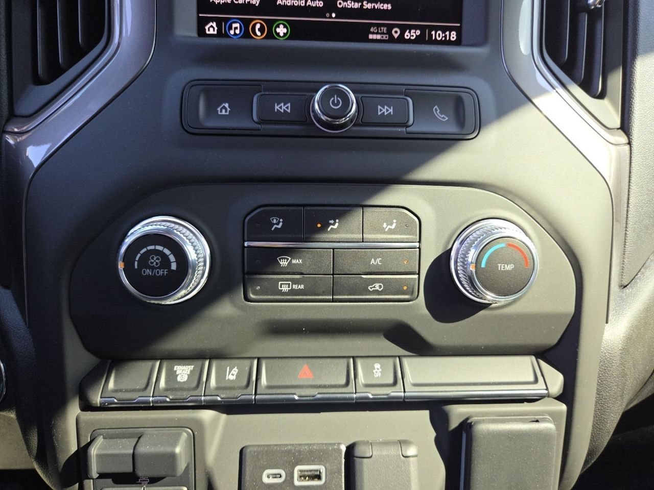 2025 GMC Sierra 3500 Chassis Cab Pro - Photo 40