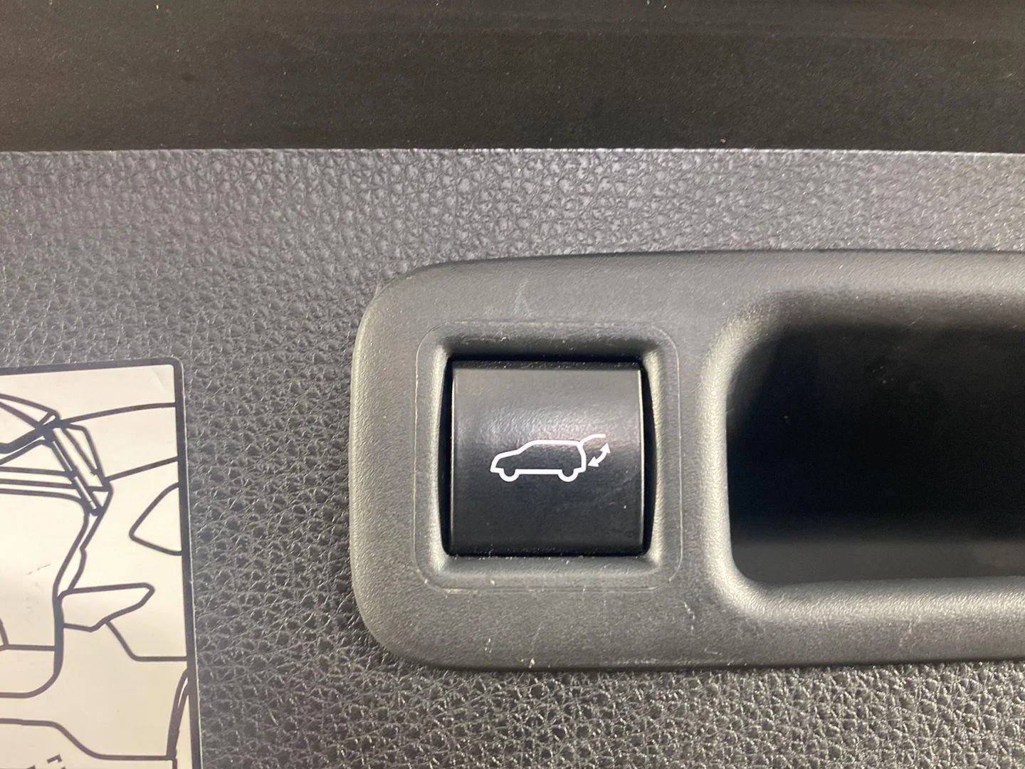 Used 2022 Magnetic Gray Metallic Toyota Platinum image 30