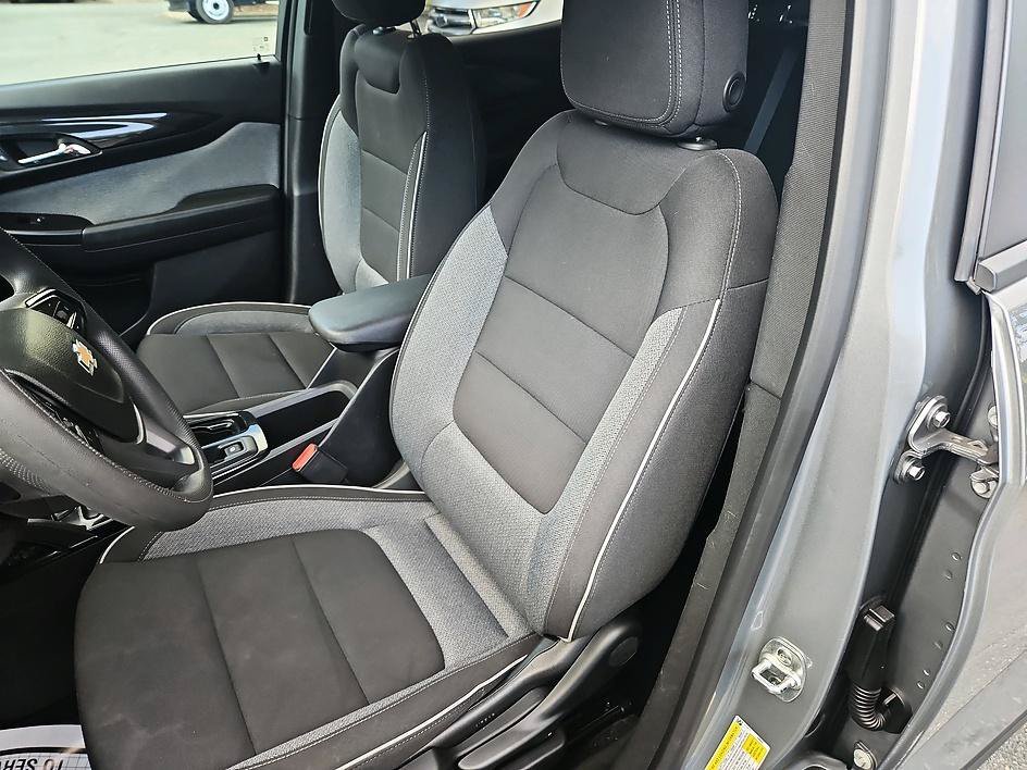Used 2025 Sterling Gray Metallic Chevrolet LT image 12