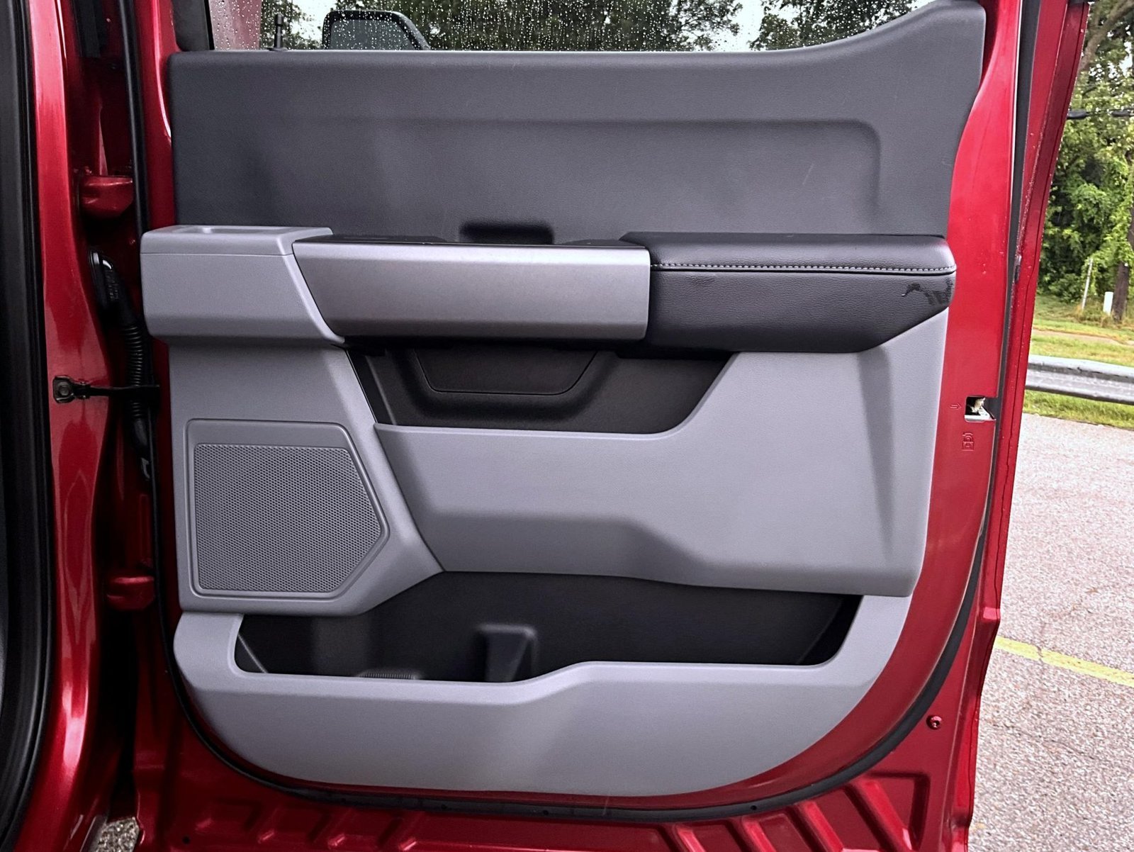 Used 2025 Red Ford XLT image 21