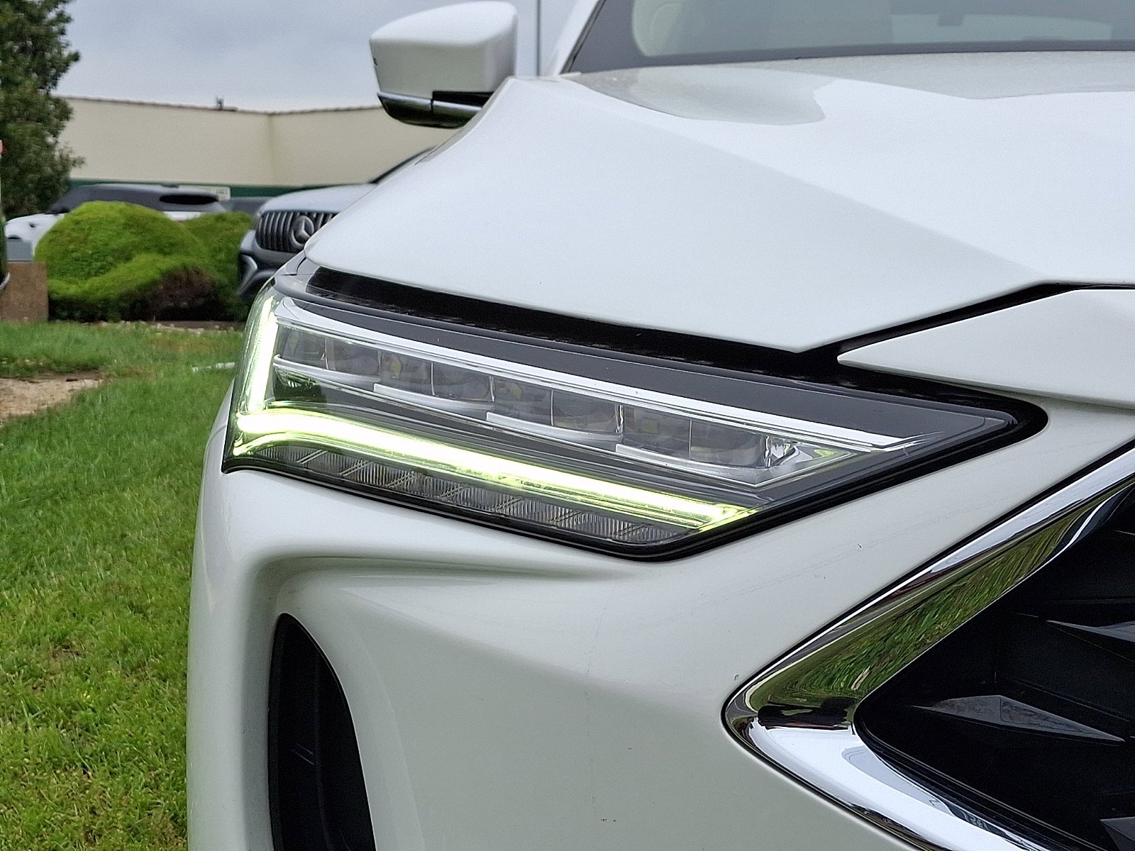 Used 2022 Platinum White Pearl   Wh Acura Standard image 10