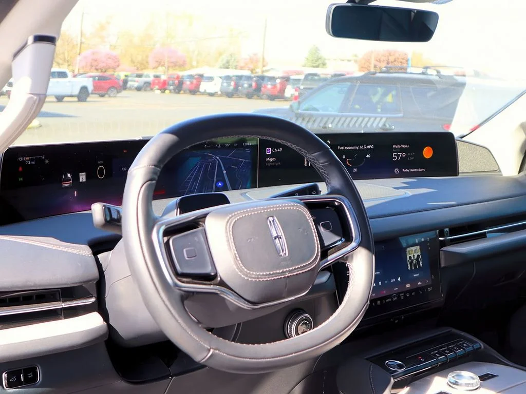 2025 Lincoln Navigator Reserve L - Photo 17