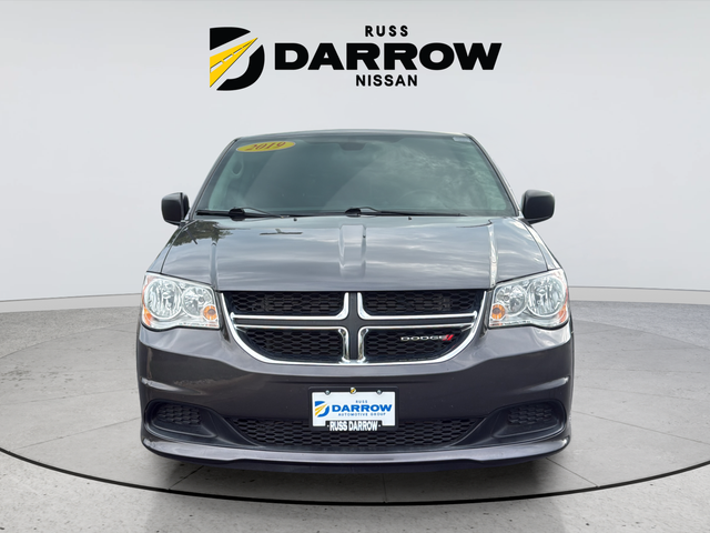 Used 2019 Gray Dodge SE image 8