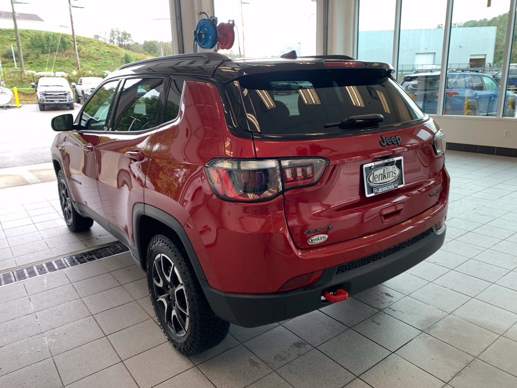 Used 2025 Red Jeep Trailhawk image 13