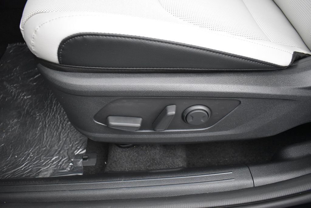 New 2026 Ebony Black Kia EX image 8