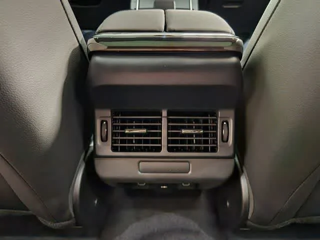 Used 2026 Santorini Black Metallic Land Rover Core S image 30
