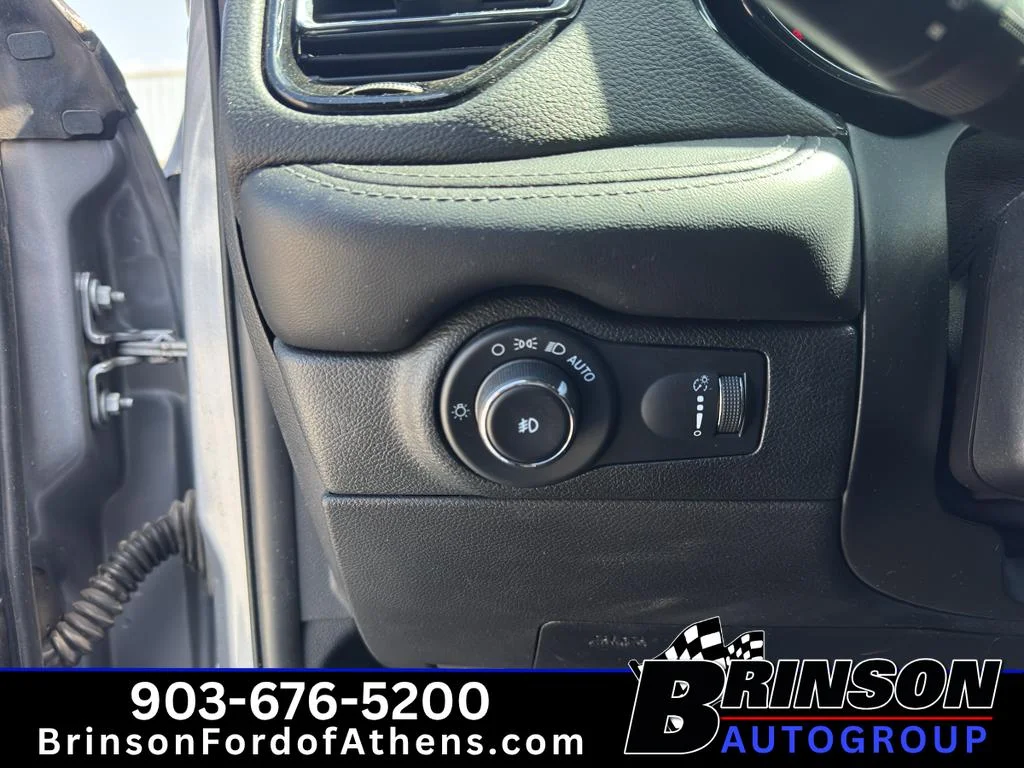 Used 2021 Billet Clearcoat Dodge SXT Plus image 24