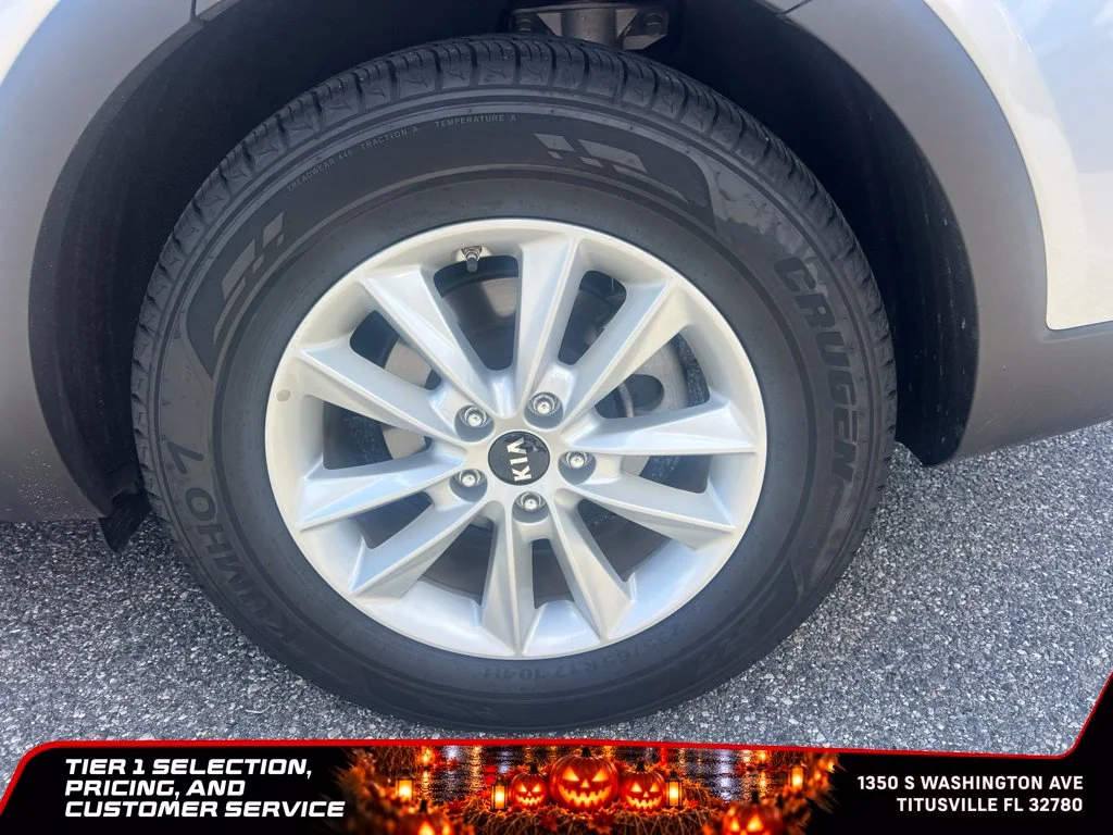 Used 2019 Silver Kia LX image 6