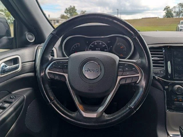 Used 2021 Black Jeep Laredo X image 14