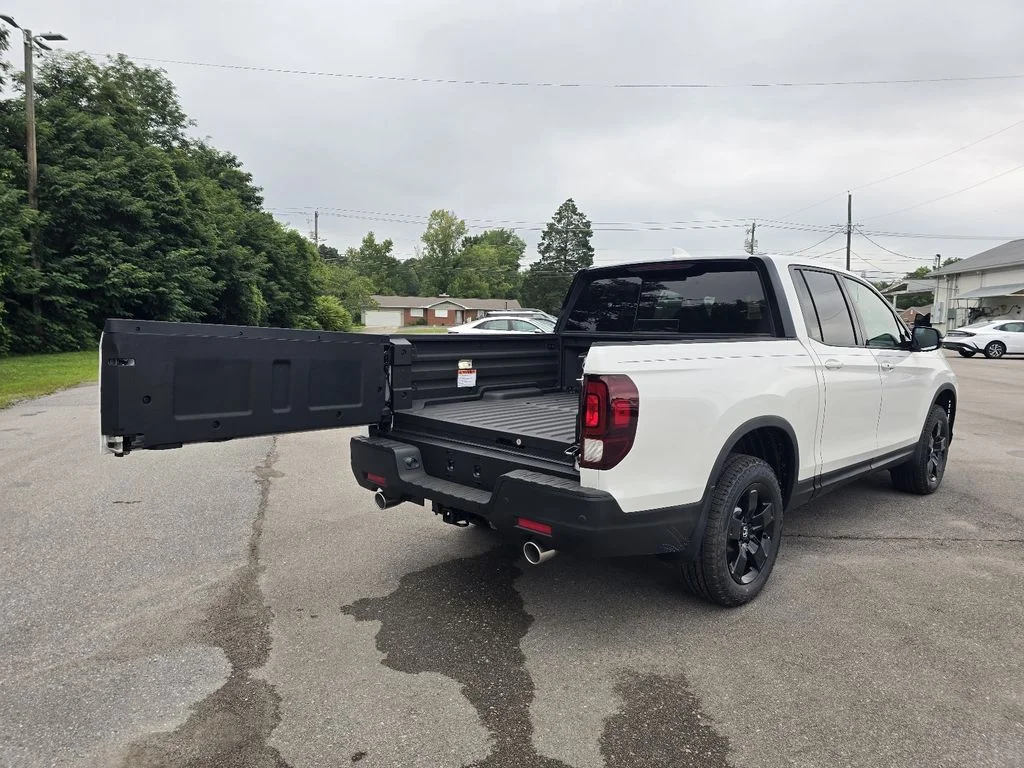 New 2026 Platinum White Pearl Honda Black Edition image 11