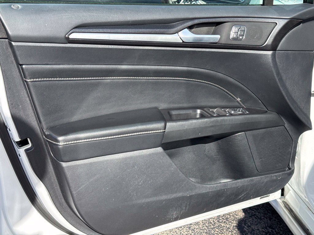 Used 2020 White Ford Titanium image 19