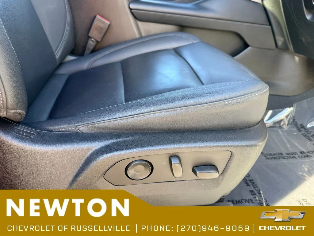 Used 2022 Summit White Chevrolet LT image 15