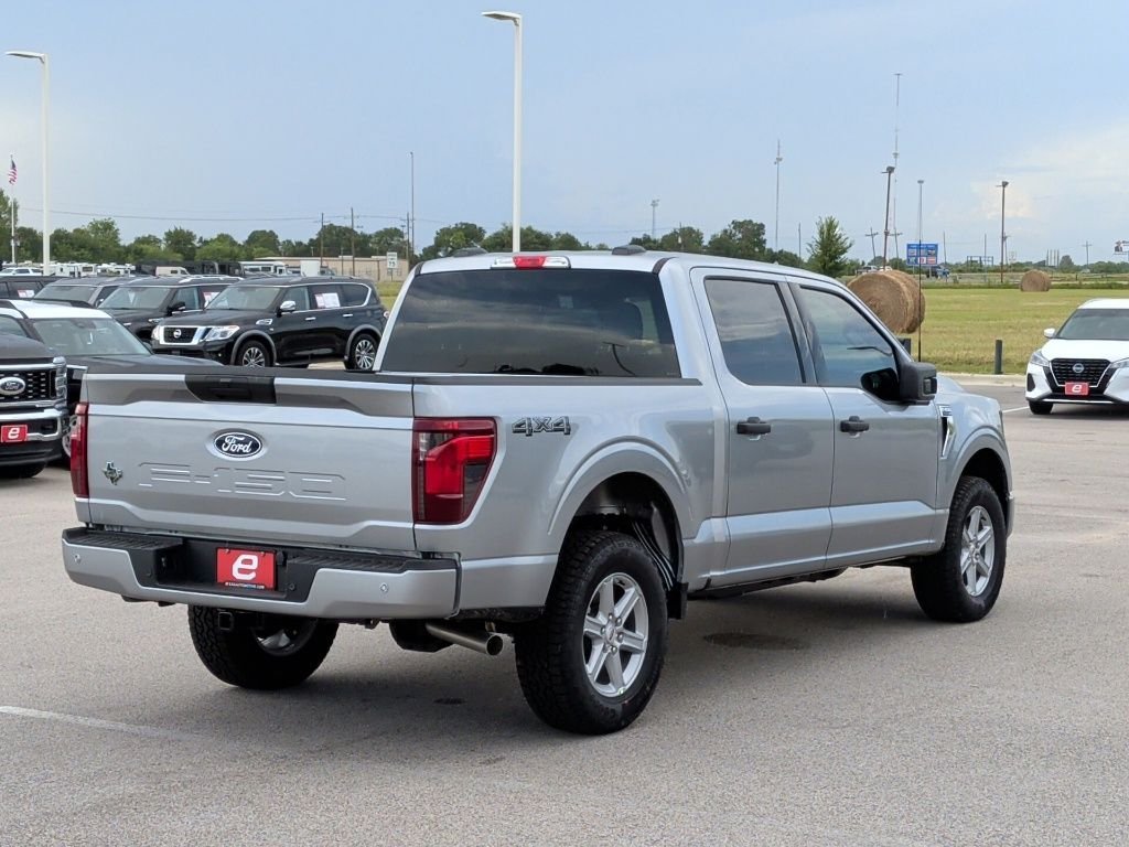 New 2026 Iconic Silver Metallic Ford XLT image 8